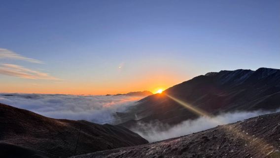 Sunrise·Sea of Clouds·Snowy Mountains·Laji Mountain Sunrise + Kumbum Monastery + Zongkharaze Half-day Tour