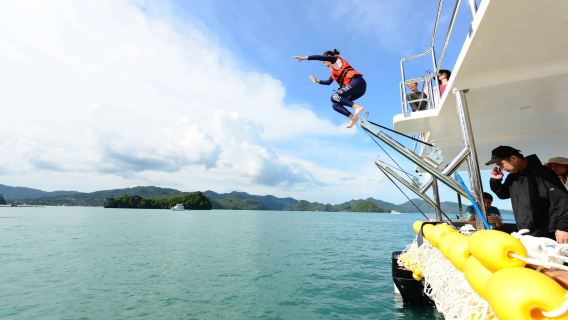Langkawi Halbtages-Sunset-Yacht-Kreuzfahrt mit Abendessen auf neuer Yacht [J&J]|FL|EM