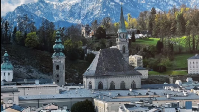 Lawatan sewa peribadi dengan kereta khas berbahasa Cina dari Salzburg pergi-balik ke St. Wolfgang + Gosau-Hallstatt