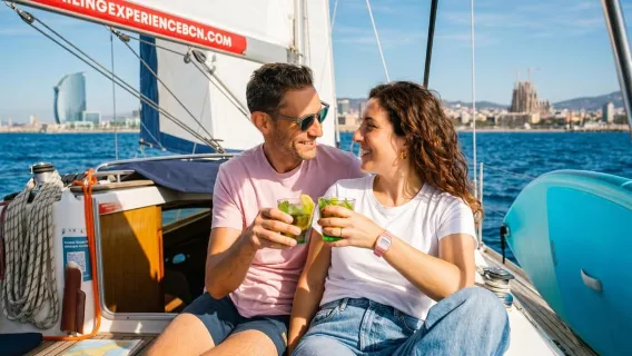Experiencia en bodega boutique en bicicleta eléctrica, velero o coche Barcelona