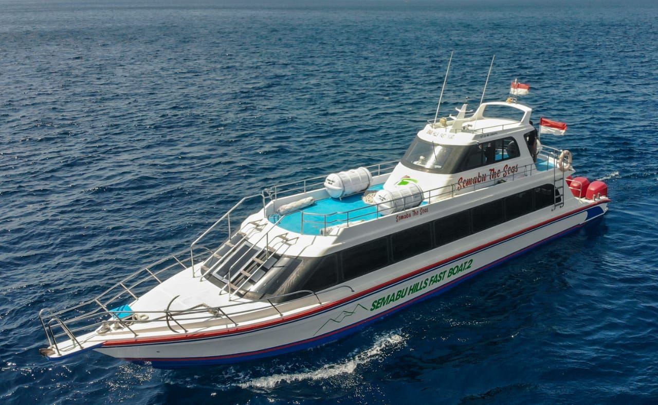Biglietto per la barca veloce da Bali (porto di Sanur) a Nusa Penida (porto di Banjar Nyuh) con la barca veloce di Semabu Hill
