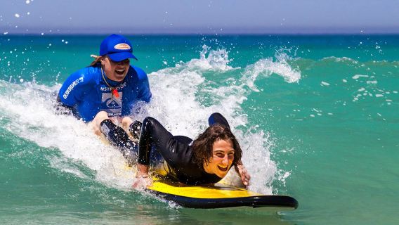 Corso di surf di 2 ore sulla Great Ocean Road [scegli tra Anglesea/Lorne/Torquay + adatto a tutte le età + opzioni di lezioni di gruppo o private]