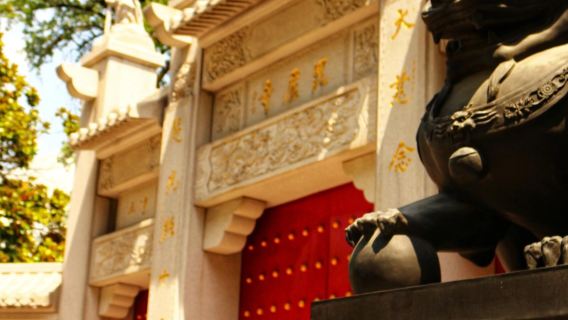 南京鶏鳴寺城壁 + 毗路寺 + 1912 街 + 六朝博物館|中国語と英語での日帰りツアー