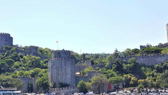 Istanbul: Bosphorus & Black Sea Sightseeing Cruise, Guided Tour + Transport