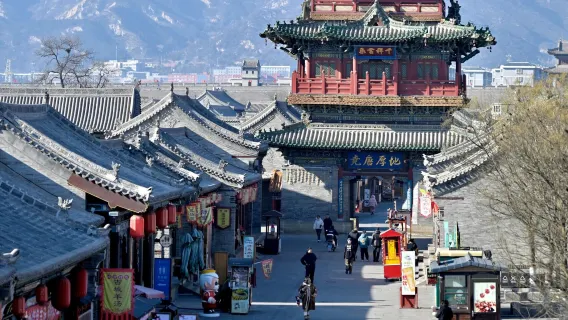 Taiyuan Jinci Tianlong Mountain Attraction + Jinci Scenic + Manjiang Film Studio 1-day Tour with Chinese and English Services