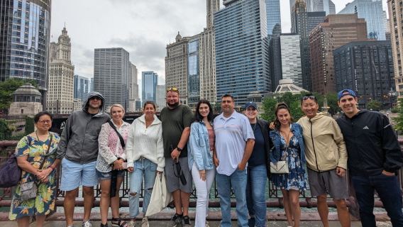 Chicago: Food Tour + Bike or Kayak Rental