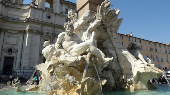 Rome: Famous Squares and Fountains Guided Tour