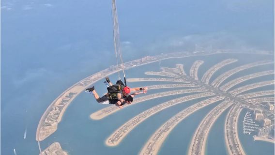 Dubai skydiving experience