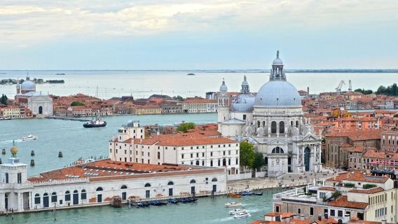 Perjalanan Sehari ke Venesia dengan Kereta Api dari Roma