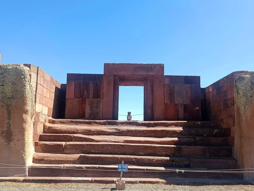 La Paz, Tiahuanaco berkongsi lawatan berpandu pelancong