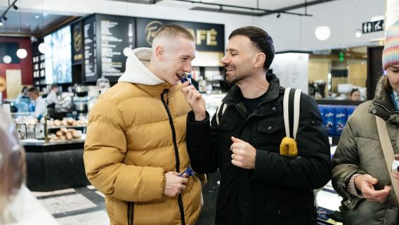 Recorrido por la ciudad con degustación gastronómica en Helsinki