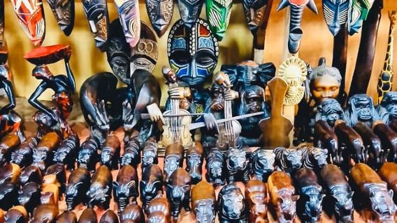 Accra Guided City Tour Experience