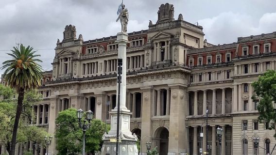 阿根廷布宜諾斯艾利斯國會廣場-聖太摩【中文專車-悅享旅途】