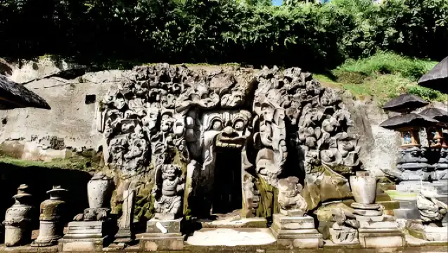 峇里島象窟＋聖猴森林＋阿雲寺＋峇里島博物館包車一日遊