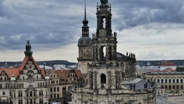 Lawatan sehari sewaan peribadi ke Istana Benrath, Promenade Rhine dan Muzium Bandar di Duesseldorf, Jerman