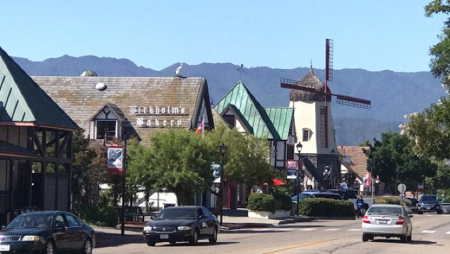 Lawatan sehari pergi-balik Los Angeles + Santa Barbara + Kampung Denmark [Sewaan peribadi dalam bahasa Cina boleh disesuaikan]