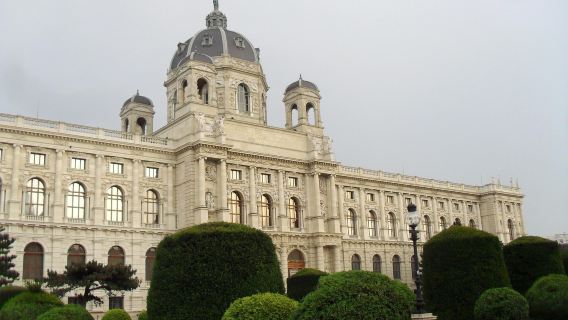 Vienna, Austria - Lawatan Klasik Lengkap - Istana Schönbrunn - Istana Belvedere | Sewaan Peribadi Eksklusif
