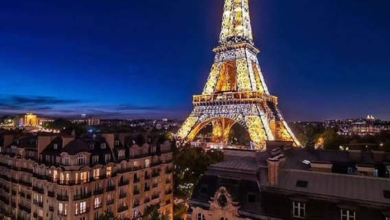 Lawatan Malam Paris | Pemandu Pelancong Berbahasa Cina | Muzium Louvre + Menara Eiffel + Pelayaran Sungai Seine | Tidak Termasuk Tiket Masuk