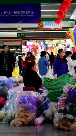 Private day tour from Yiwu to Yiwu international trade city | Efficiently explore the international trade city