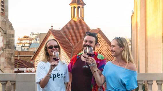 Barcellona: Divertente e informale degustazione di vini in rooftop