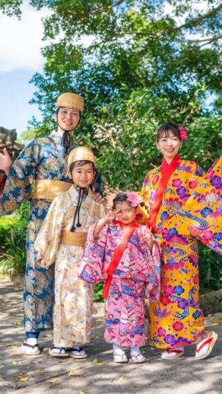 Okinawa World + Okinawa Prefectural Peace Memorial Park + Naminoue Beach 1-day tour※customize