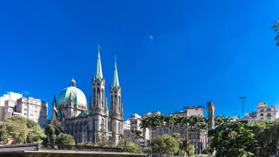 Todo o território do Brasil - Tradutor Chinês/Português/Inglês | Feiras | Negócios | Serviço de tradução para turismo/Acompanhante local 