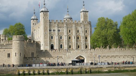 Tur Audio Menara London: Tahanan dan Mahkota
