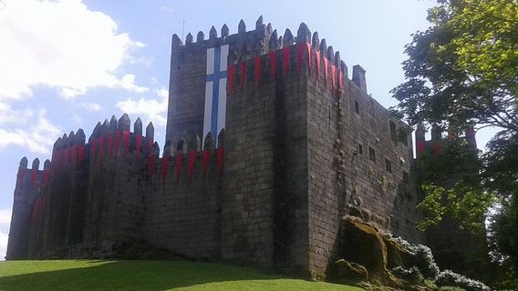 Barcelos, Braga and Guimarães Tour from Esposende| Trip.com