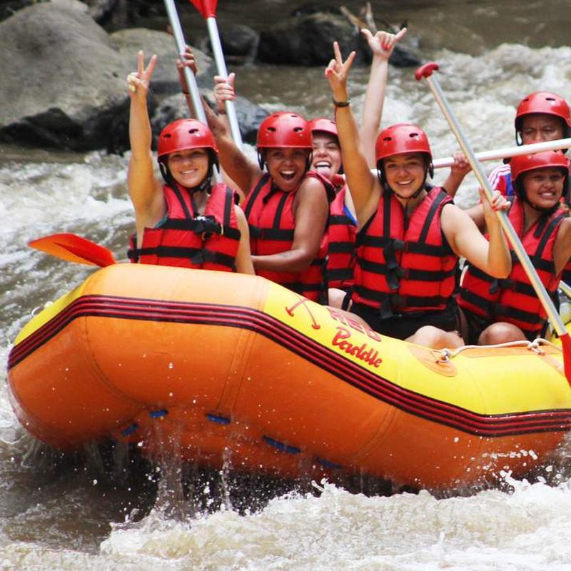 Tour 1 ngày trải nghiệm đua thuyền trên sông Ayung Bali + ruộng bậc thang + Cung điện & chợ Ubud Music