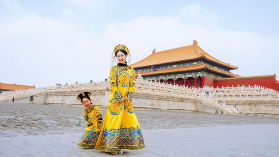 紫禁城半日帰りツアー【英語VIP少人数グループ・珍宝館3.5時間+深度ガイド付き解説】