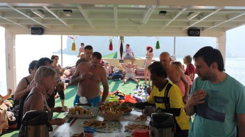 Ras Al Khaimah Attraction Tours: Musandam Sea Safari with Lunch Day Tours 1