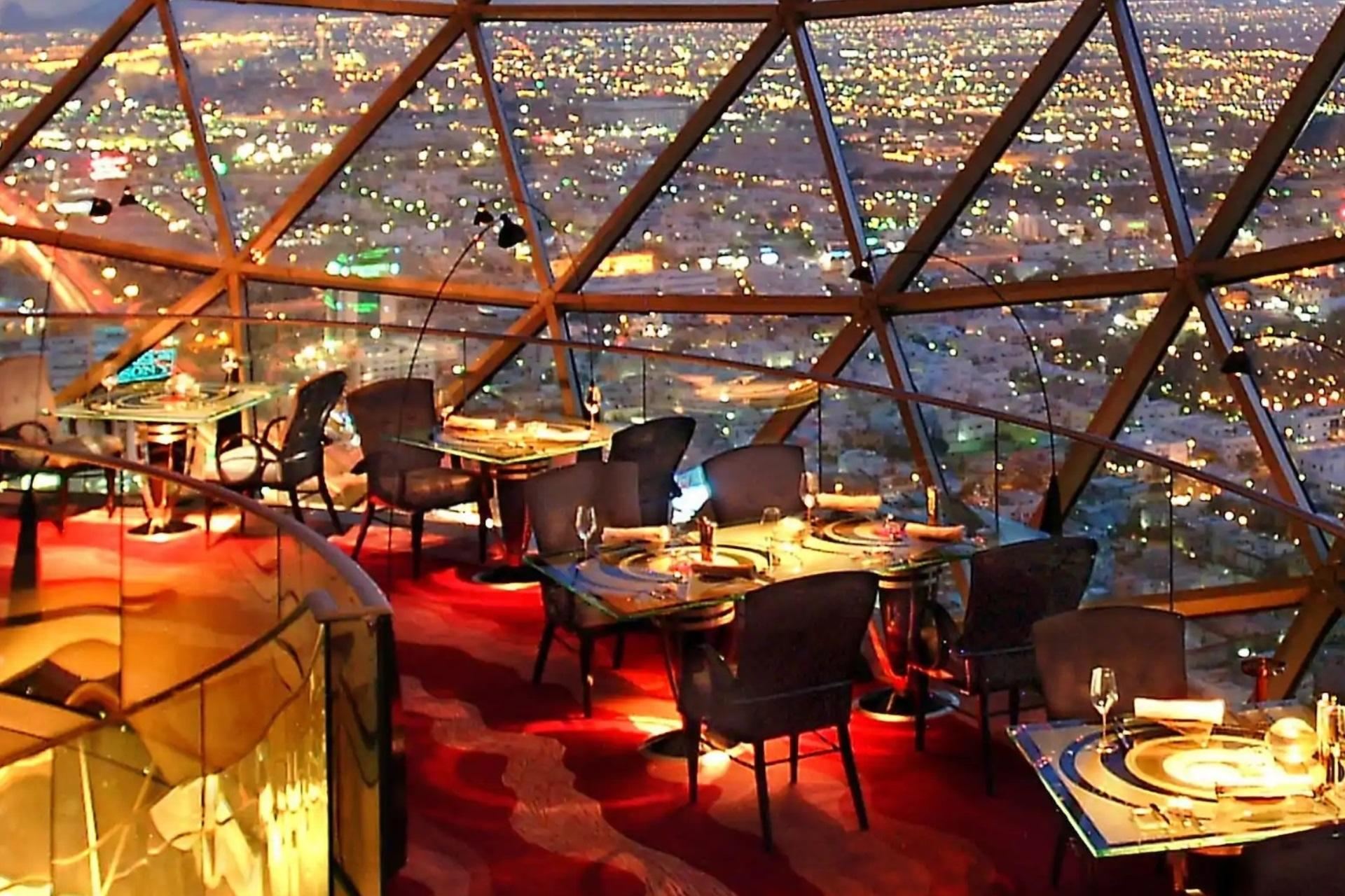 Gastronomy in the Sky: Dining at The Globe