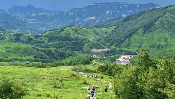 東靈山一日遊【健行登山+探秘京西珠穆朗瑪】