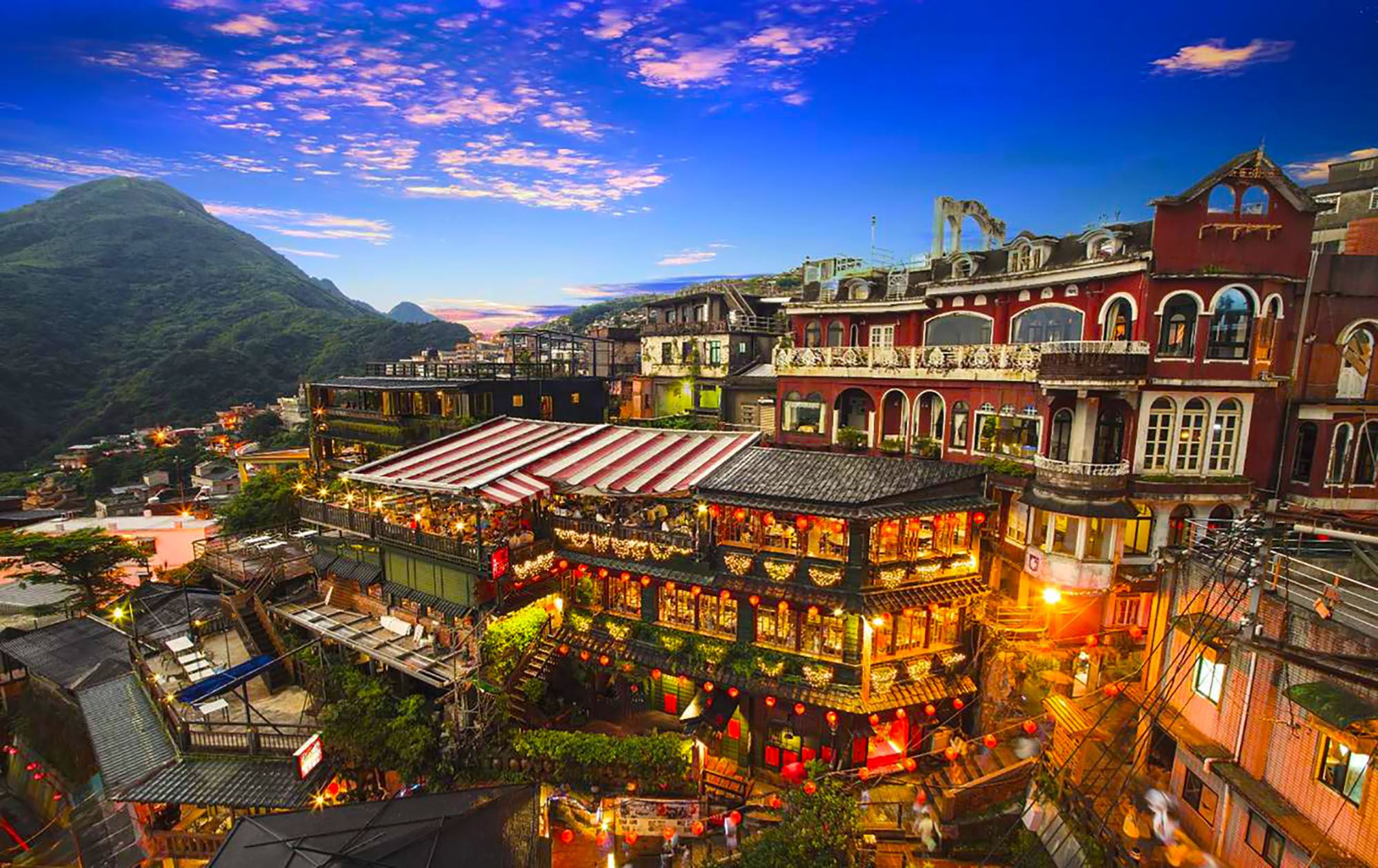 Yehliu & Yin Yang Sea & Jiufen & Cat Village & Shifen Waterfall Sky Lantern Release (Hotel Pickup)