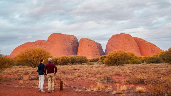 Uluru-Kata Tjuta Sunset Tour with Transfers, Sunset Snacks & Champagne