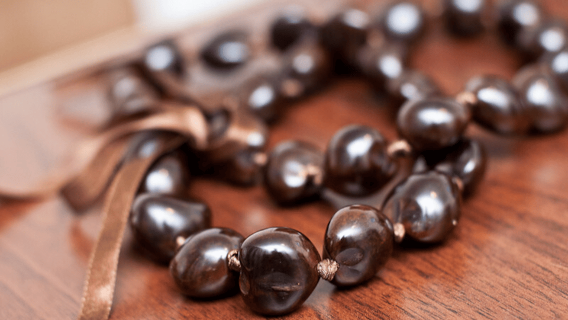 Maui: Kukui Nut Bracelet Making Craft Class