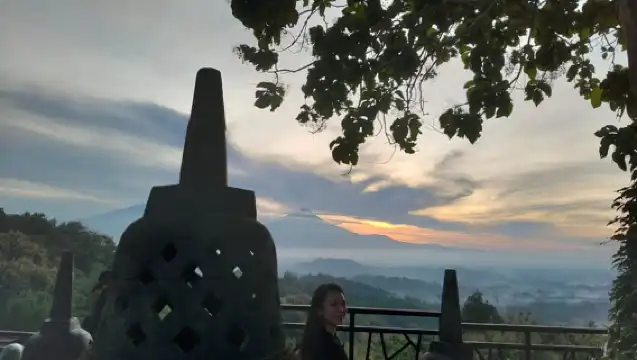 日惹：2日遊（寺廟+探險+飯店接送）