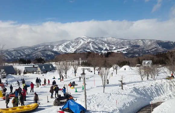 日本名古屋站牧歌之裏冰雪樂園＋浸溫泉一日遊（名古屋出發）