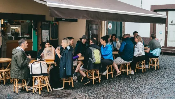 Madeira: tour gastronomico guidato a piedi con degustazioni e vino