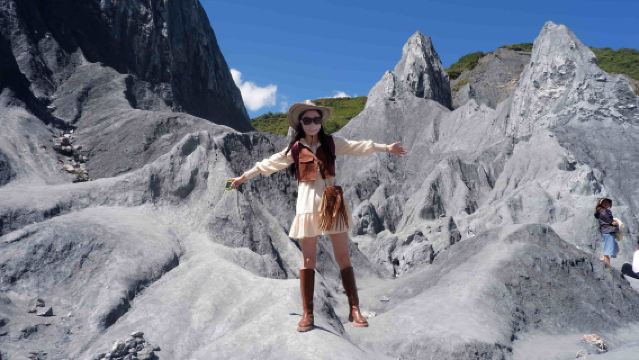 道孚の旅写真【墨石公園/ヤラ雪山ドローン空撮・同行撮影 多言語対応現地カメラマン・ガイド】