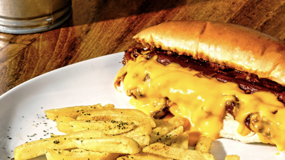 HIDANGAN MAKAN MALAM DI FORK KUTA BEACH UNTUK 1 ORANG