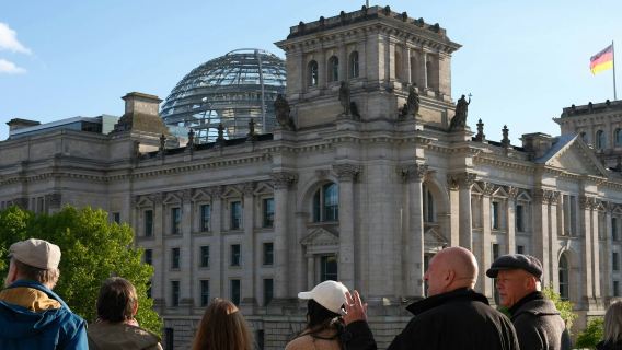 Berlin: Geführte Tour durch das Parlamentsviertel (auf Deutsch)