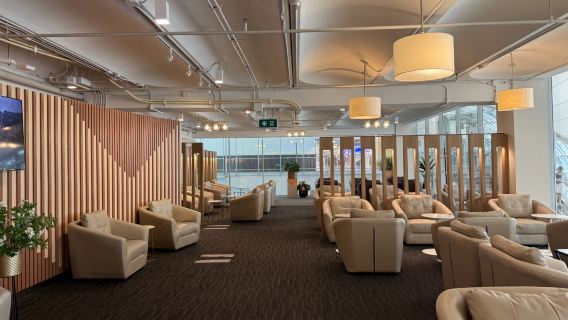 Sala VIP no Aeroporto Internacional de Suvarnabhumi | Lounge VIP | Sala VIP para Trânsito/Pernoite | Serviços opcionais como alimentação e banho | Ambiente confortável