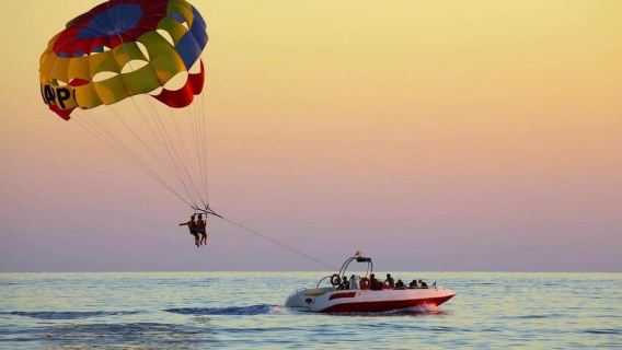 Mahdia: Parasailing – Thrills and spectacular views