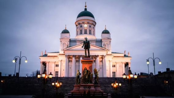 Finland Helsinki - Bandar Klasik · Gereja + Suomenlinna - Sewaan Peribadi - Pelancongan Eksklusif