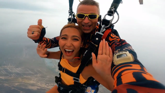 吉林省松原市查幹湖跳傘基地 中國國內跳傘外教3600-4000公尺東北高空湖景跳傘【3600公尺-4000公尺自由落體+高清攝像+送視訊剪輯】