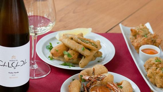 Lisbona: tour gastronomico guidato + spettacolo di fado