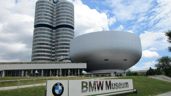 tour di un giorno a Monaco di Baviera con il Giardino della Residenza, l'Arco di Trionfo di Monaco di Baviera e il BMW Welt