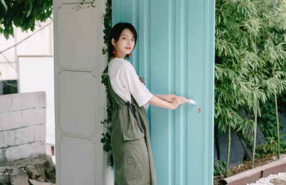 德國海德堡Trip Moments【約拍跟拍婚拍街拍抓拍航拍攝影攝像/多語言翻譯/動作指導】