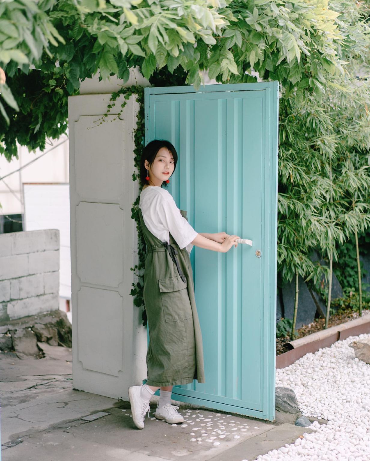 Trip Moments in Heidelberg, Germany[Driver-guide with travel photography & aerial shooting + wedding photography & micro films + makeup & costumes + customized private charter translation with local guide services]